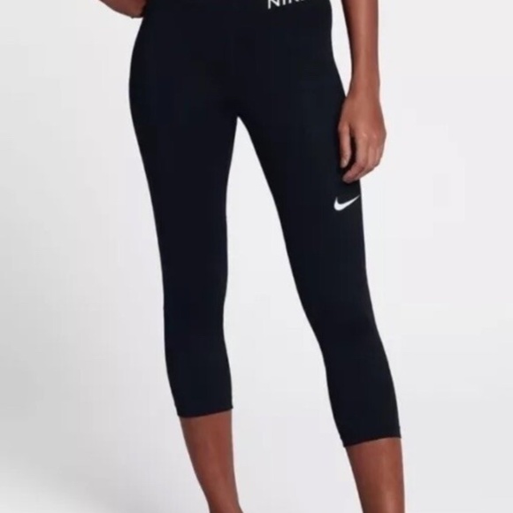 NIKE PRO Dri-Fit Capri Leggings Black XS - Picture 1 of 4